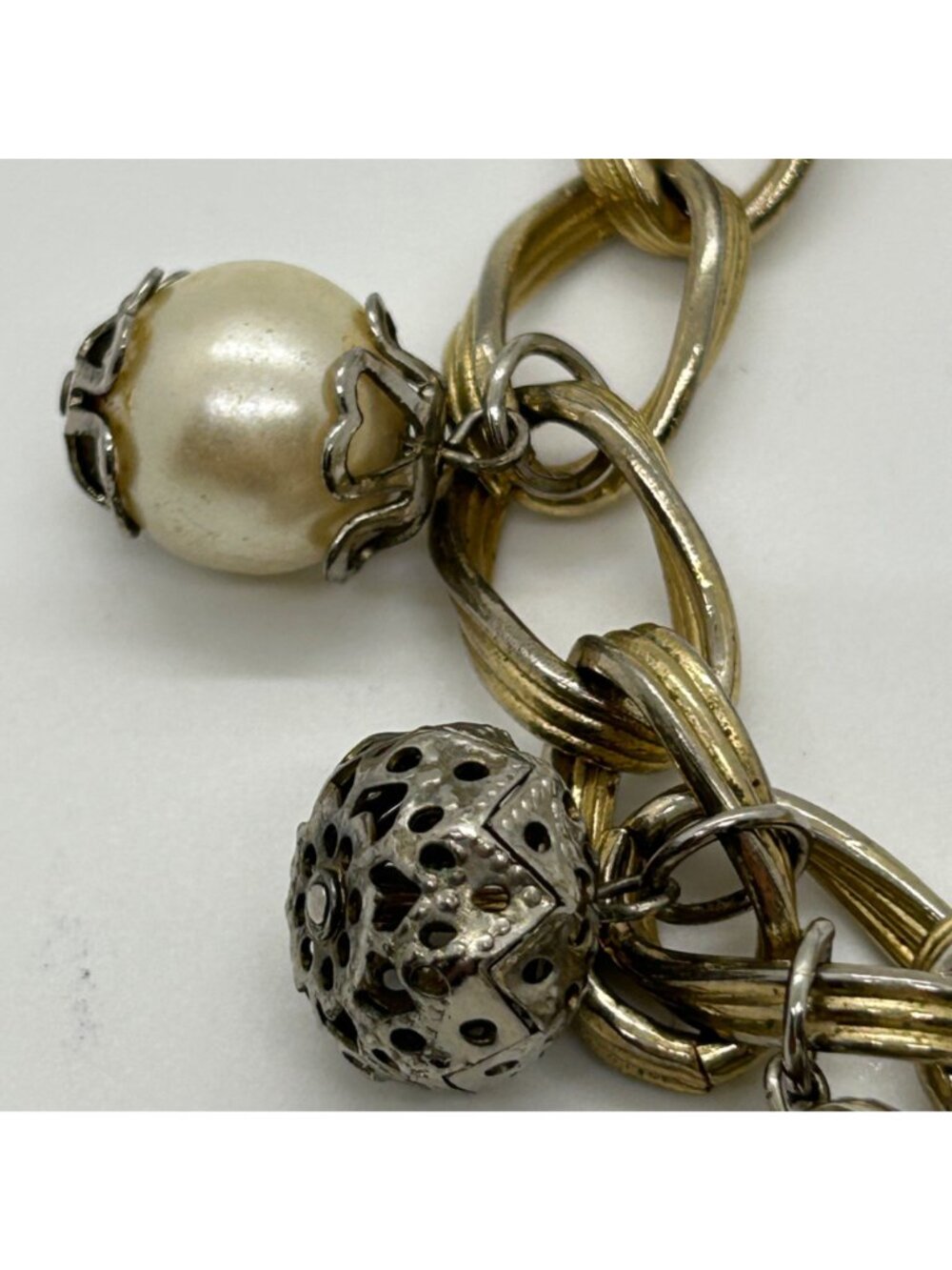 Vintage Gold Tone Double Link Bracelet With Faux Pearl & Filigree Charm Baubles - Picture 4 of 14